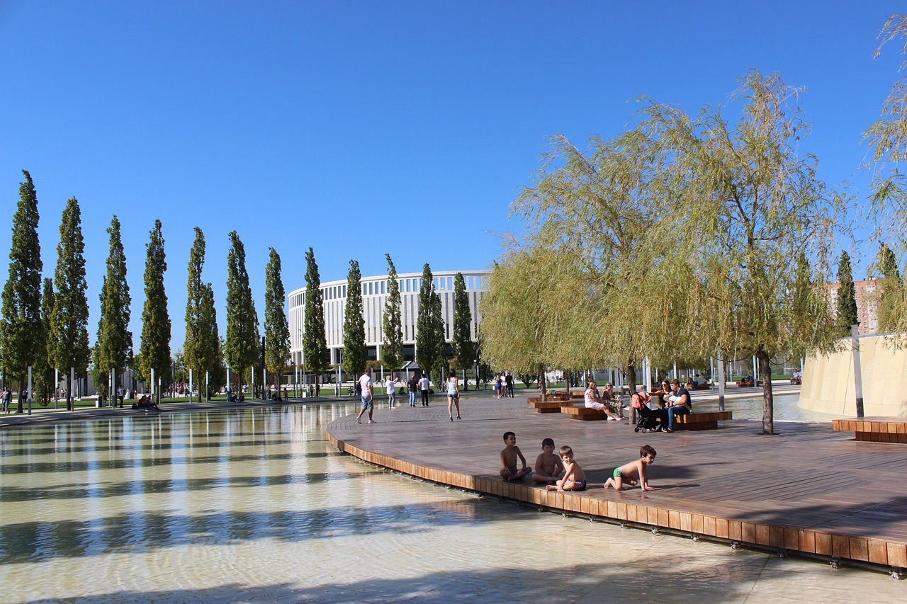 记者：阿芳和伊藤洋辉预计12月复出，穆西亚拉则需要更长时间